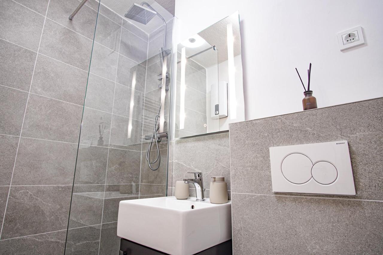 Homefy Feel-Good Apartment - Own Parking, Balcony And Garden Essen Esterno foto