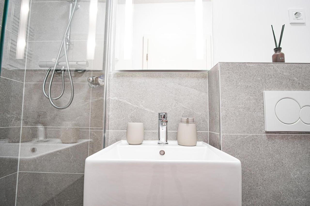 Homefy Feel-Good Apartment - Own Parking, Balcony And Garden Essen Esterno foto